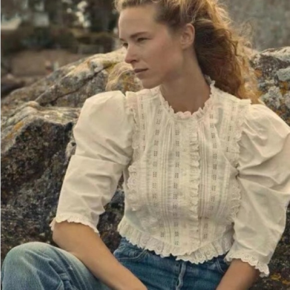 Doen - White Lace Blouse